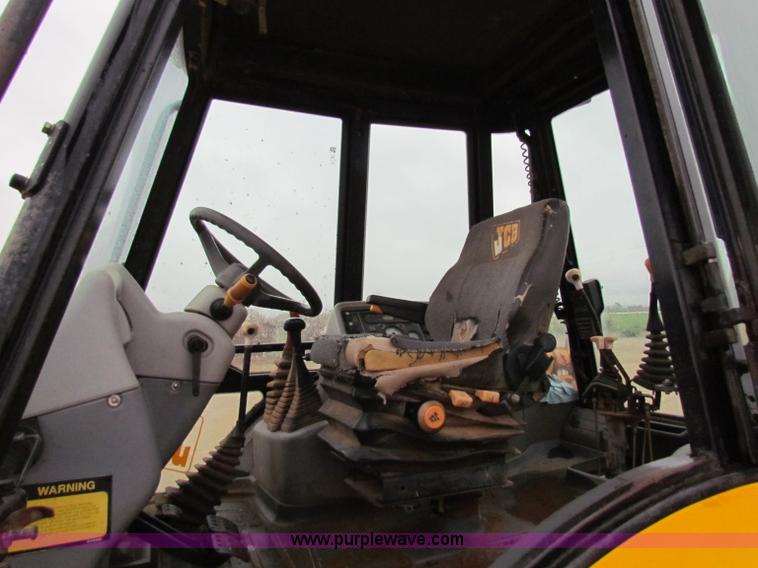 image for item B7428 JCB 214 Series III backhoe