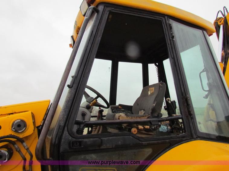image for item B7428 JCB 214 Series III backhoe