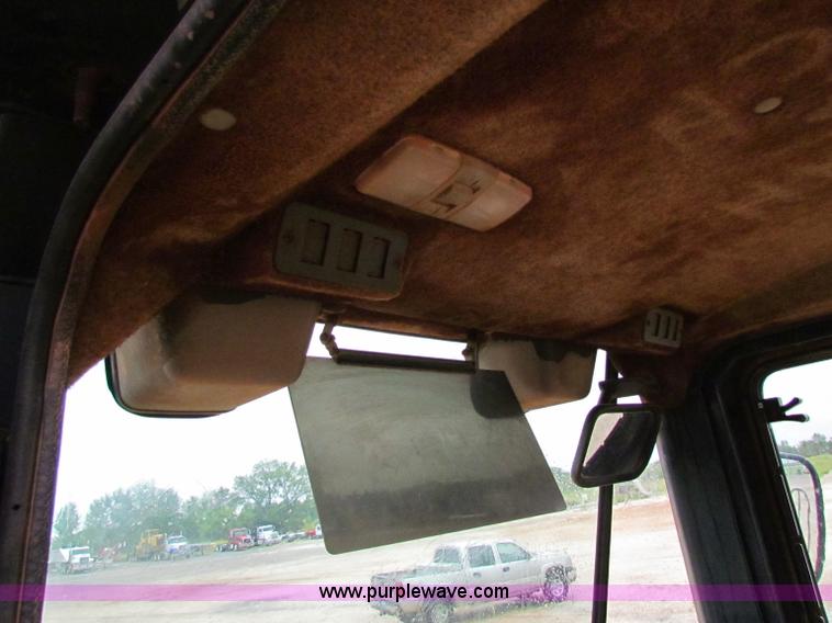 image for item B7430 Komatsu WA320-3MC wheel loader