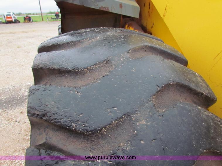 image for item B7430 Komatsu WA320-3MC wheel loader