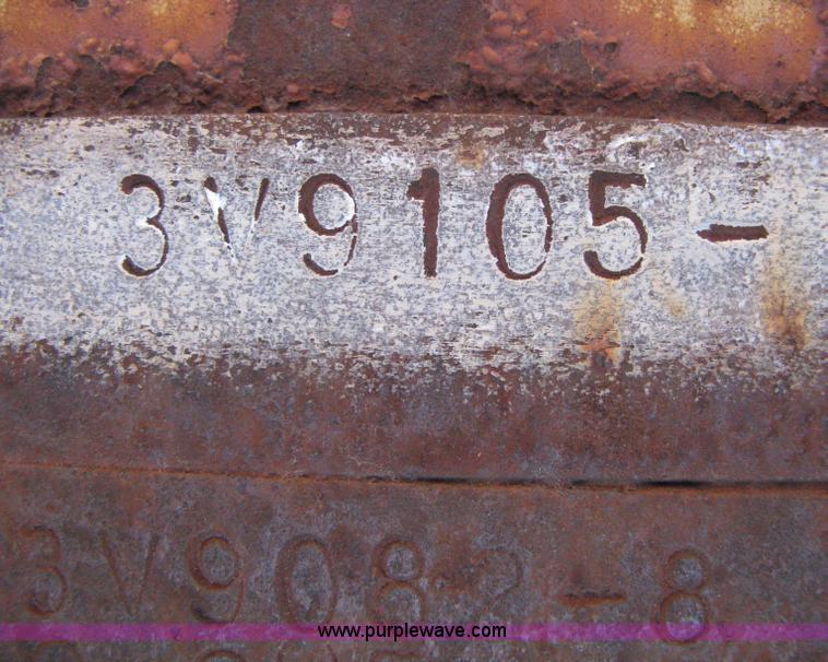 image for item B8016 Caterpillar 50" toothed bucket