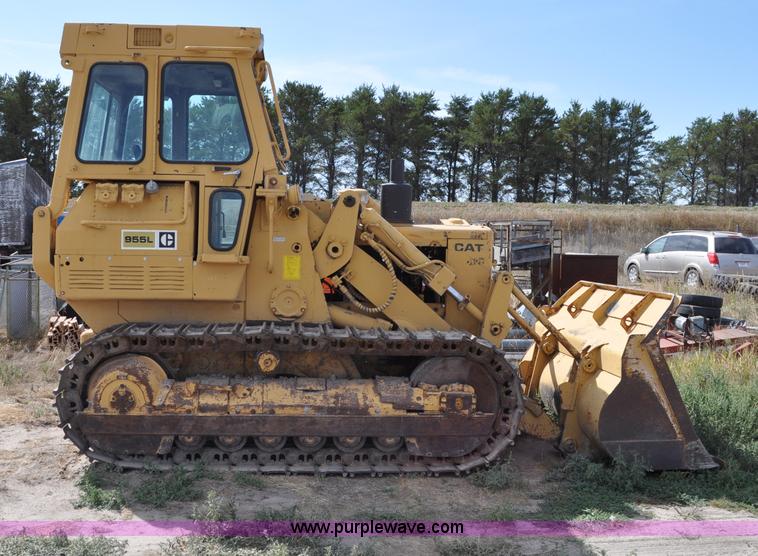 image for item C3018 1979 Caterpillar 955L track loader
