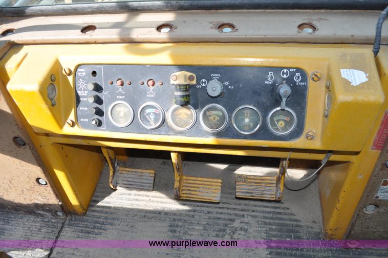 image for item C3018 1979 Caterpillar 955L track loader