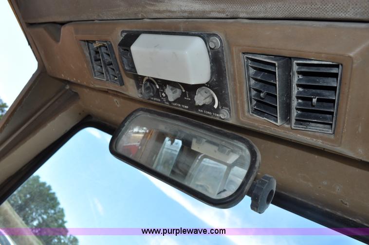 image for item C3018 1979 Caterpillar 955L track loader