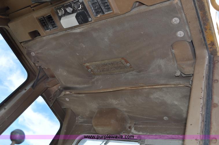 image for item C3018 1979 Caterpillar 955L track loader