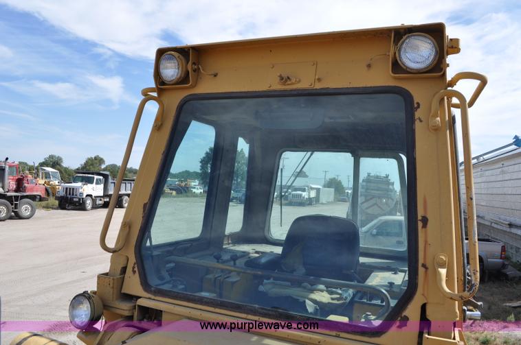 image for item C3018 1979 Caterpillar 955L track loader