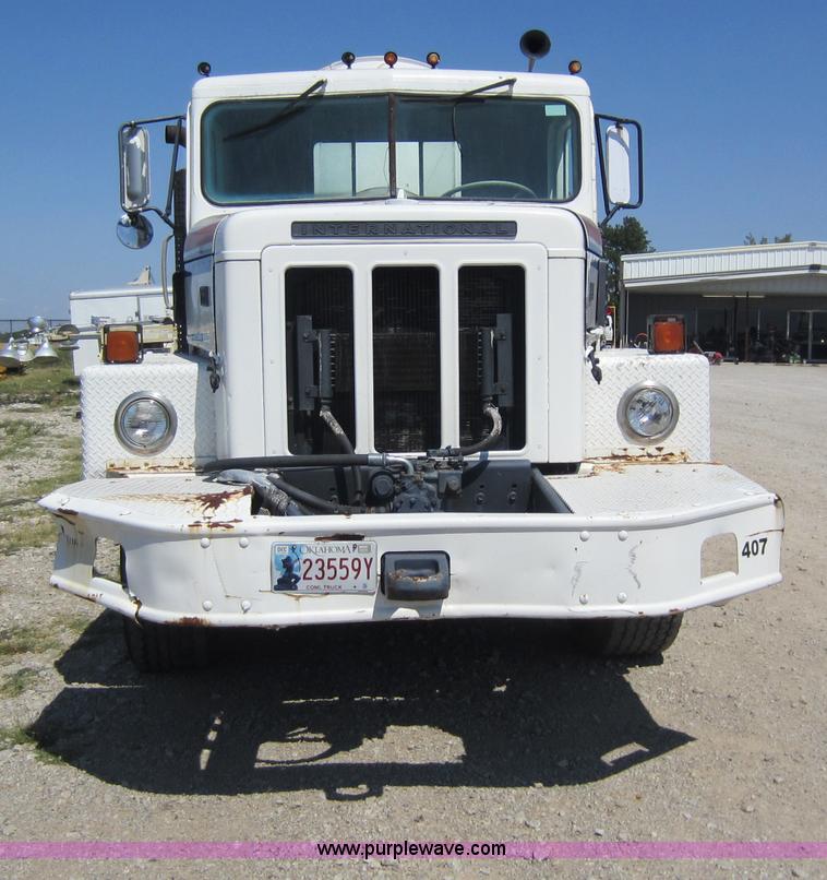 image for item D5603 1980 International 5000 mixer truck