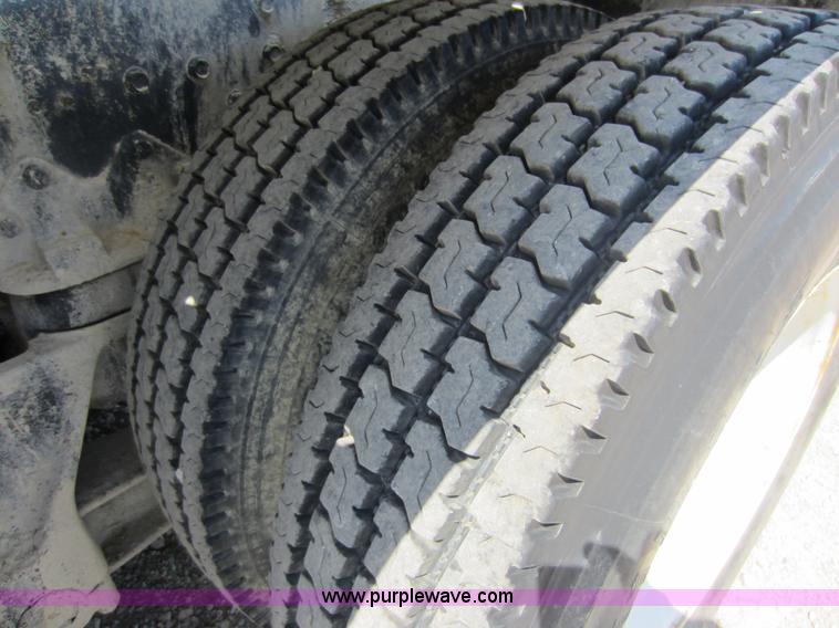 image for item D5603 1980 International 5000 mixer truck