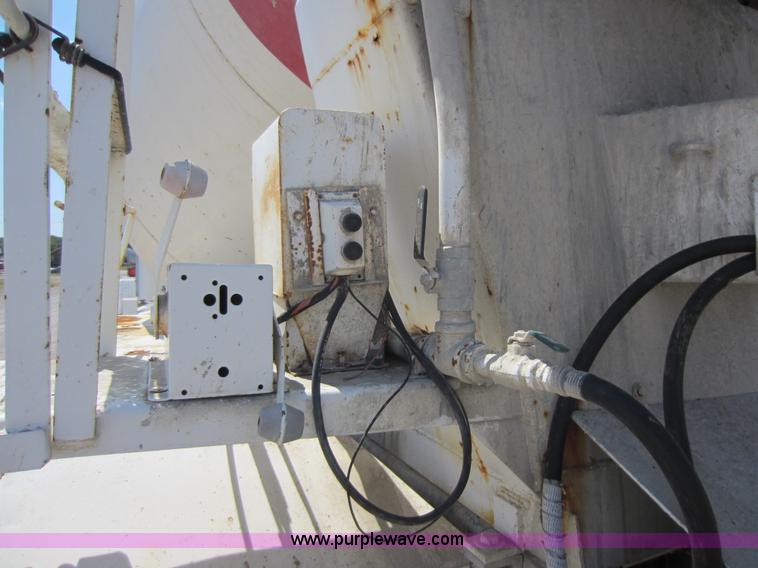 image for item D5603 1980 International 5000 mixer truck