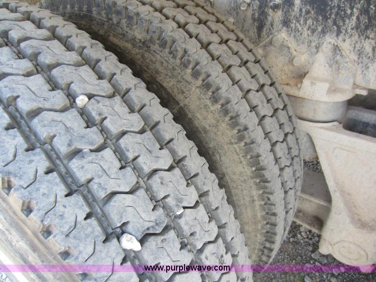 image for item D5603 1980 International 5000 mixer truck