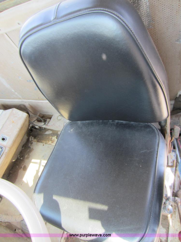 image for item D5603 1980 International 5000 mixer truck