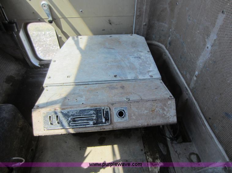 image for item D5603 1980 International 5000 mixer truck