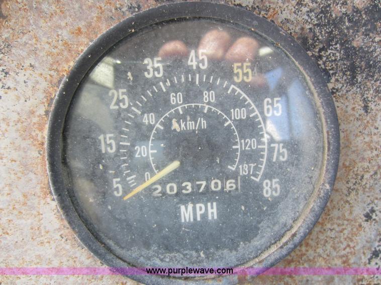 image for item D5603 1980 International 5000 mixer truck