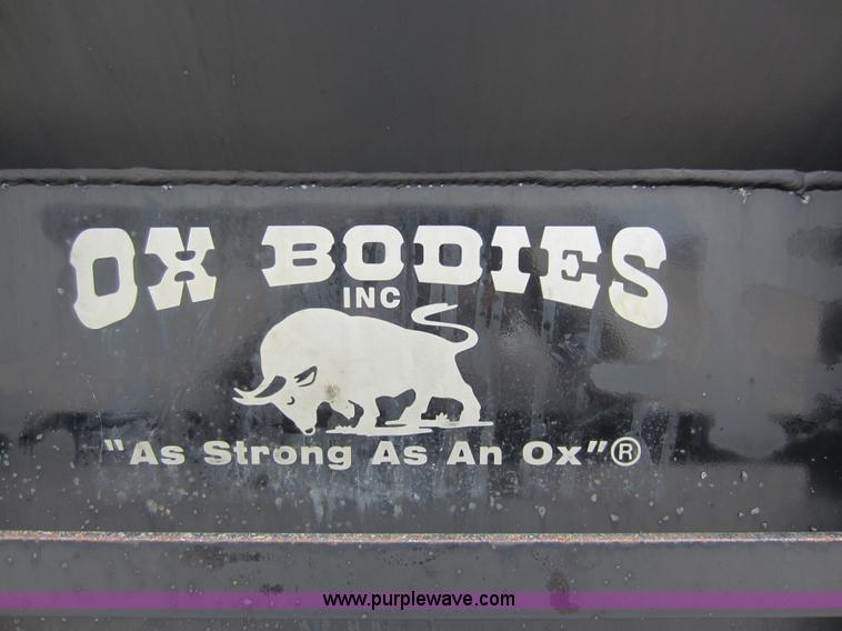 image for item D5651 2007 Mack CV713 Granite dump truck