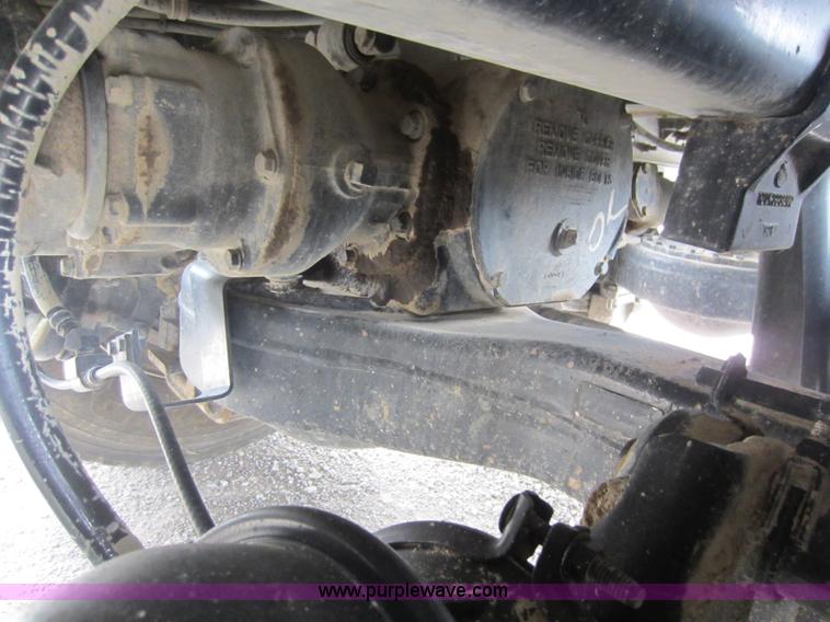 image for item D5651 2007 Mack CV713 Granite dump truck