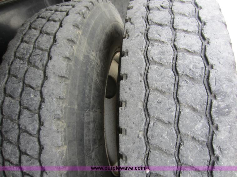 image for item D5651 2007 Mack CV713 Granite dump truck