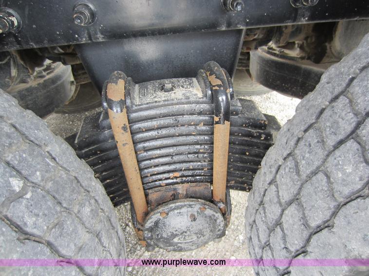 image for item D5651 2007 Mack CV713 Granite dump truck