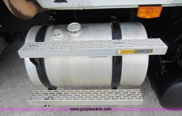 image for item D5651 2007 Mack CV713 Granite dump truck