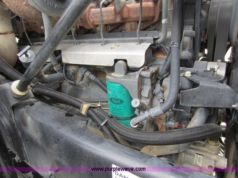 image for item D5651 2007 Mack CV713 Granite dump truck