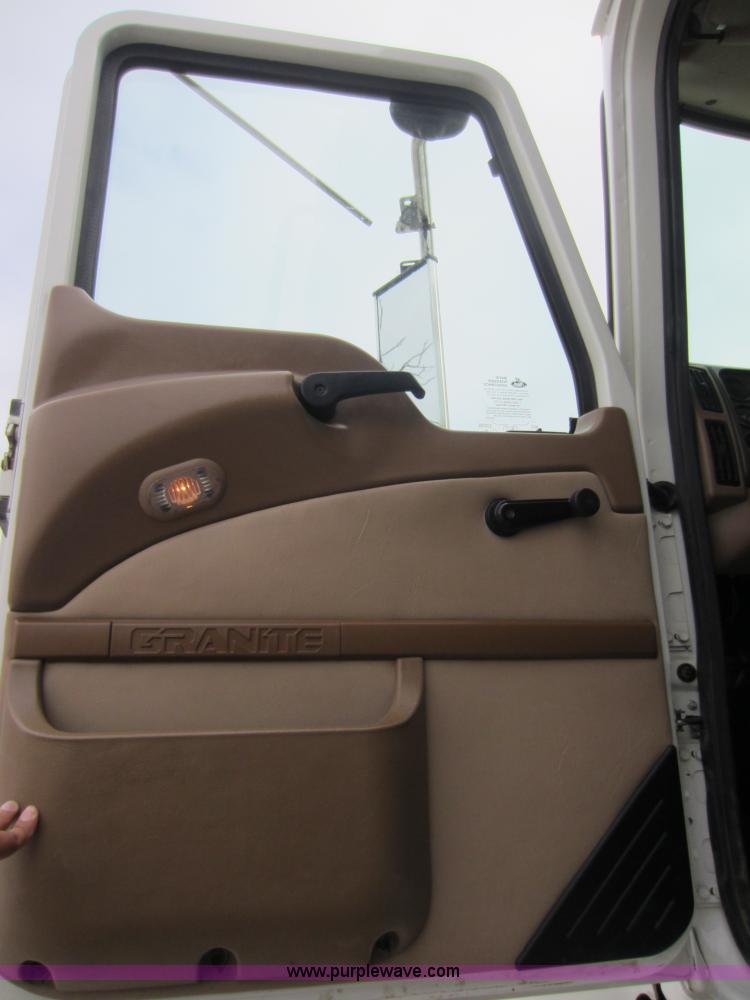 image for item D5651 2007 Mack CV713 Granite dump truck