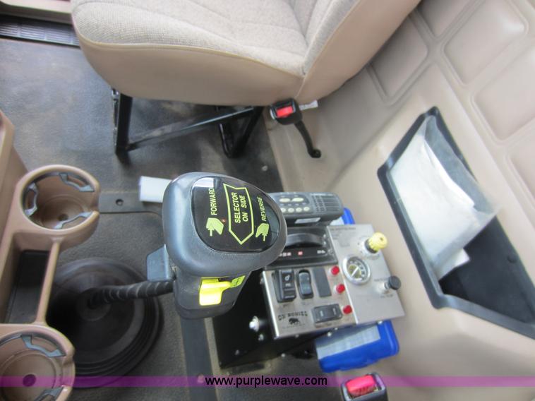 image for item D5651 2007 Mack CV713 Granite dump truck