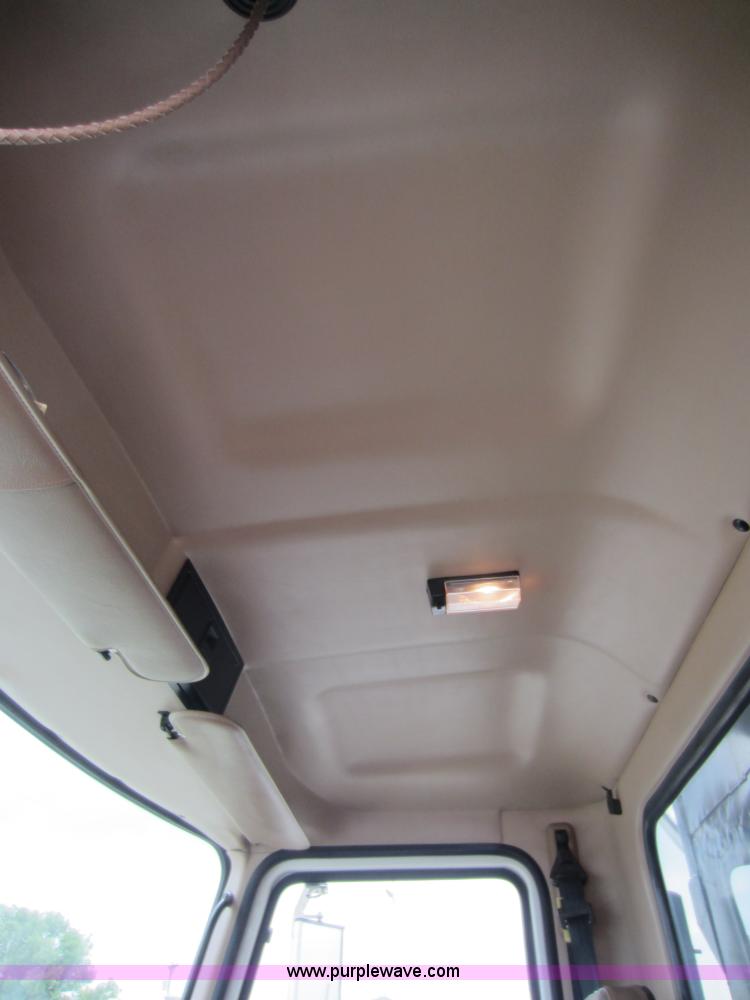 image for item D5651 2007 Mack CV713 Granite dump truck