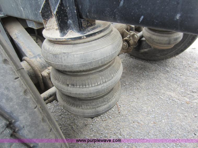 image for item D5651 2007 Mack CV713 Granite dump truck