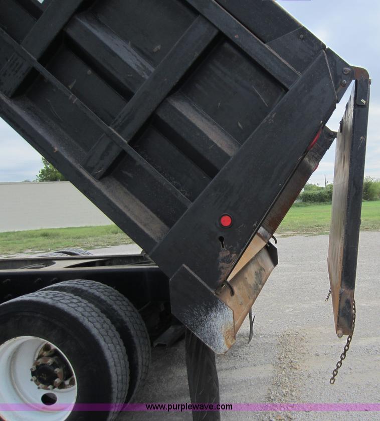 image for item D5651 2007 Mack CV713 Granite dump truck