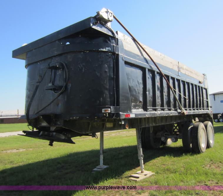 image for item D5659 1979 Lufkin end dump trailer