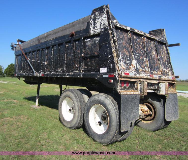 image for item D5659 1979 Lufkin end dump trailer