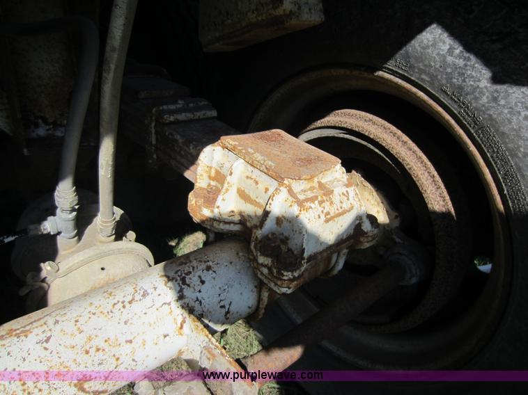 image for item D5659 1979 Lufkin end dump trailer