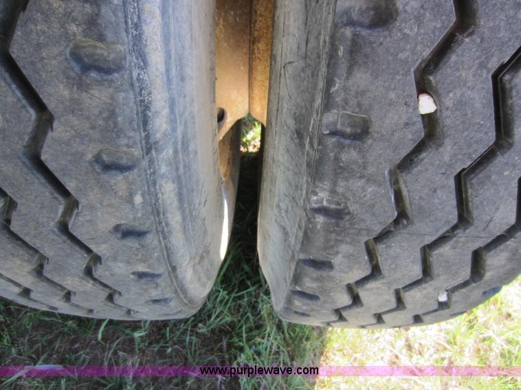 image for item D5659 1979 Lufkin end dump trailer