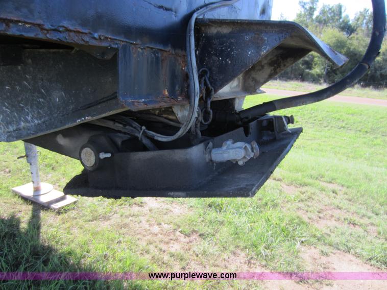 image for item D5659 1979 Lufkin end dump trailer