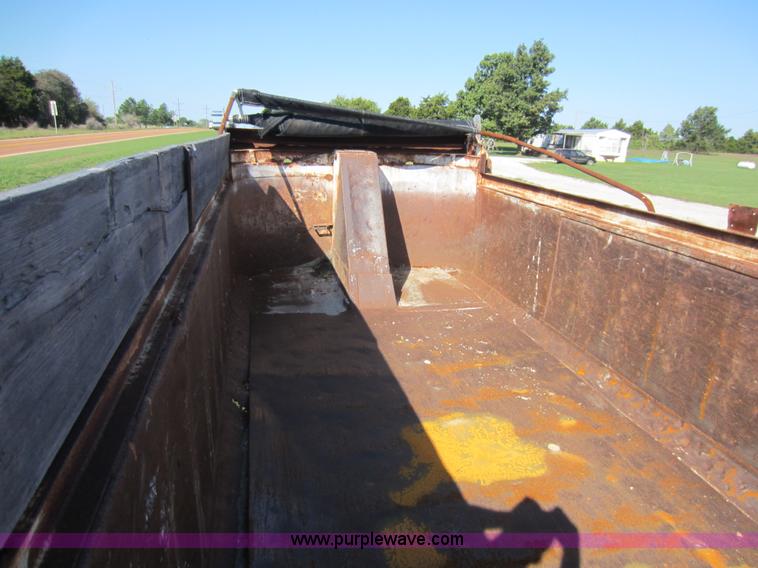 image for item D5659 1979 Lufkin end dump trailer