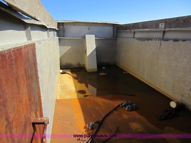 image for item D5660 Miller 17' aluminum dump bed