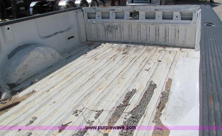 image for item E2134 2000 Ford F150 pickup truck