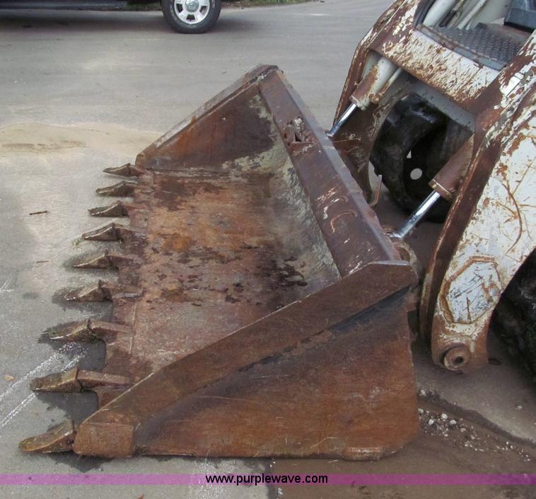 image for item E2172 2004 Takeuchi TL150 track skid steer