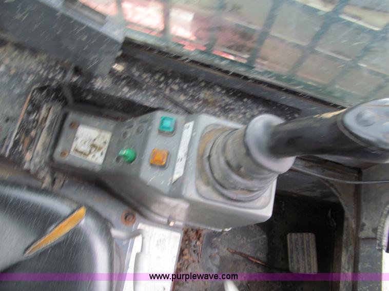 image for item E2172 2004 Takeuchi TL150 track skid steer