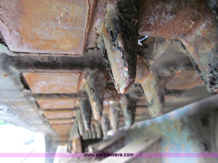 image for item E2172 2004 Takeuchi TL150 track skid steer