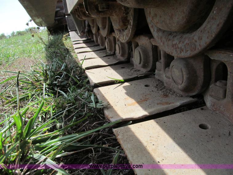 image for item E2191 1964 Caterpillar D6B dozer