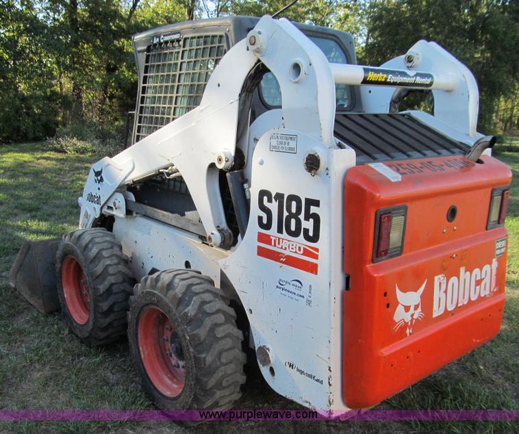 image for item E3508 2004 Bobcat S185 Turbo skid steer