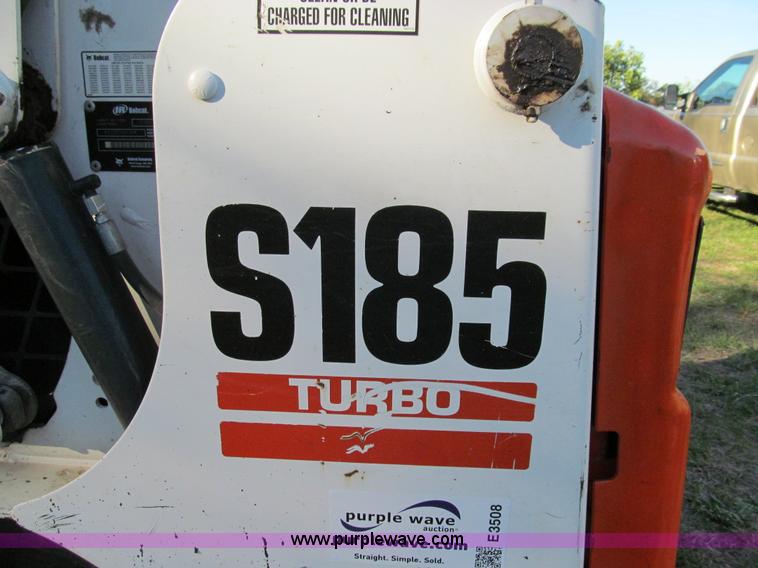 image for item E3508 2004 Bobcat S185 Turbo skid steer