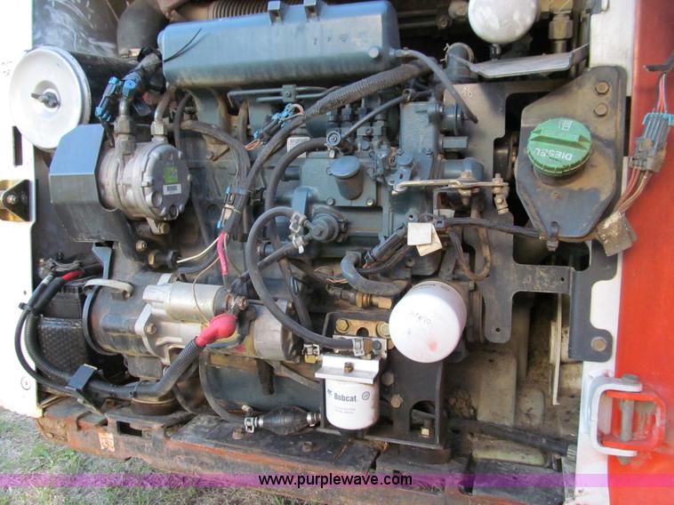 image for item E3508 2004 Bobcat S185 Turbo skid steer