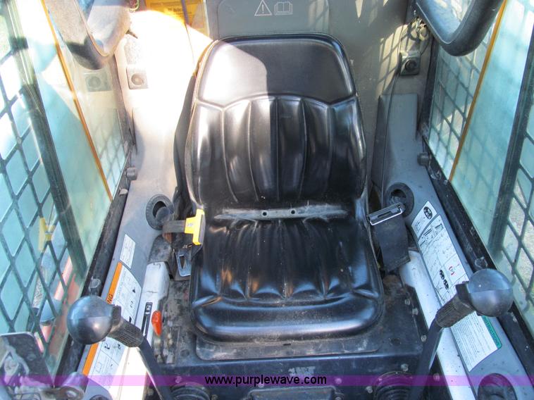image for item E3508 2004 Bobcat S185 Turbo skid steer