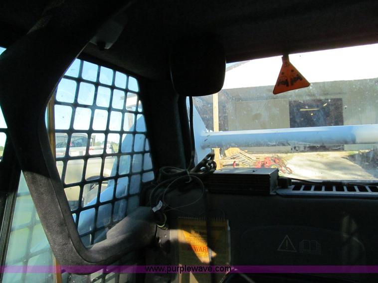 image for item E3508 2004 Bobcat S185 Turbo skid steer