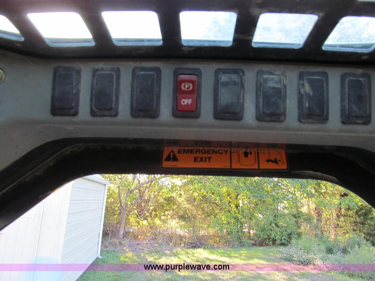 image for item E3508 2004 Bobcat S185 Turbo skid steer