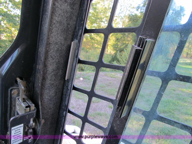 image for item E3508 2004 Bobcat S185 Turbo skid steer