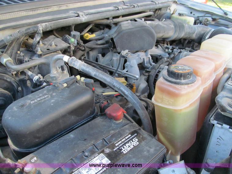 image for item E3509 1999 Ford F350 Super Duty flatbed pickup truck