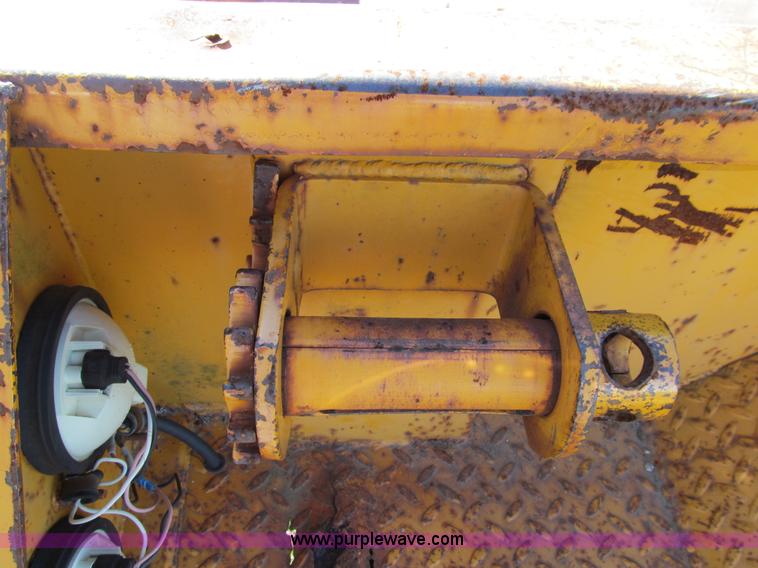 image for item E3510 1988 Brooks Brothers 9' x 5' trailer