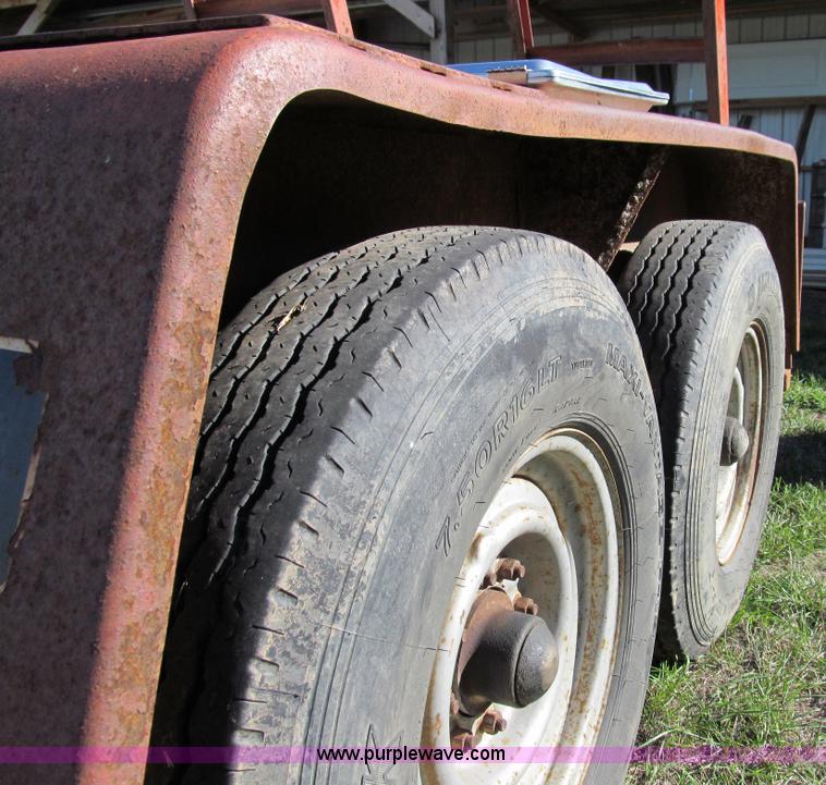 image for item E3511 1990 Ditch Witch 6 ton tilt bed trailer